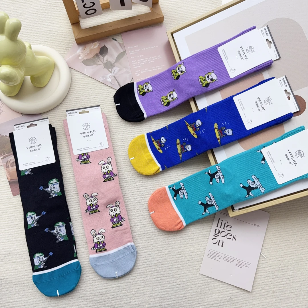 L6055-13 五双潮流街头时尚休闲中筒袜