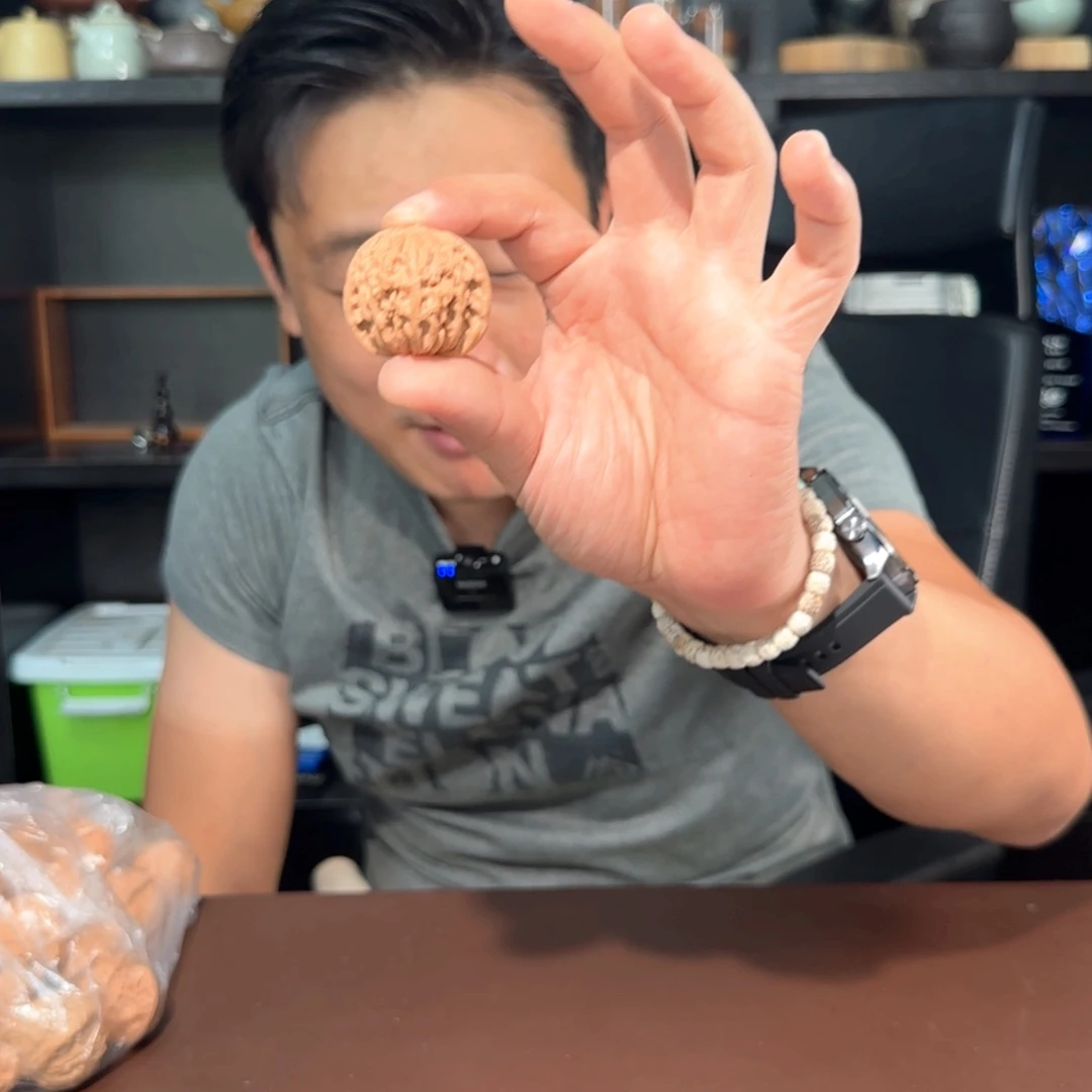 偏***爱桃核吊坠磨盘五级礼物