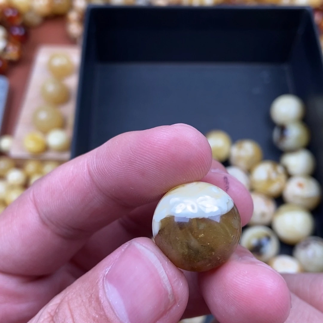 蜜蜡裸石未镶嵌桃**夭蜜蜡