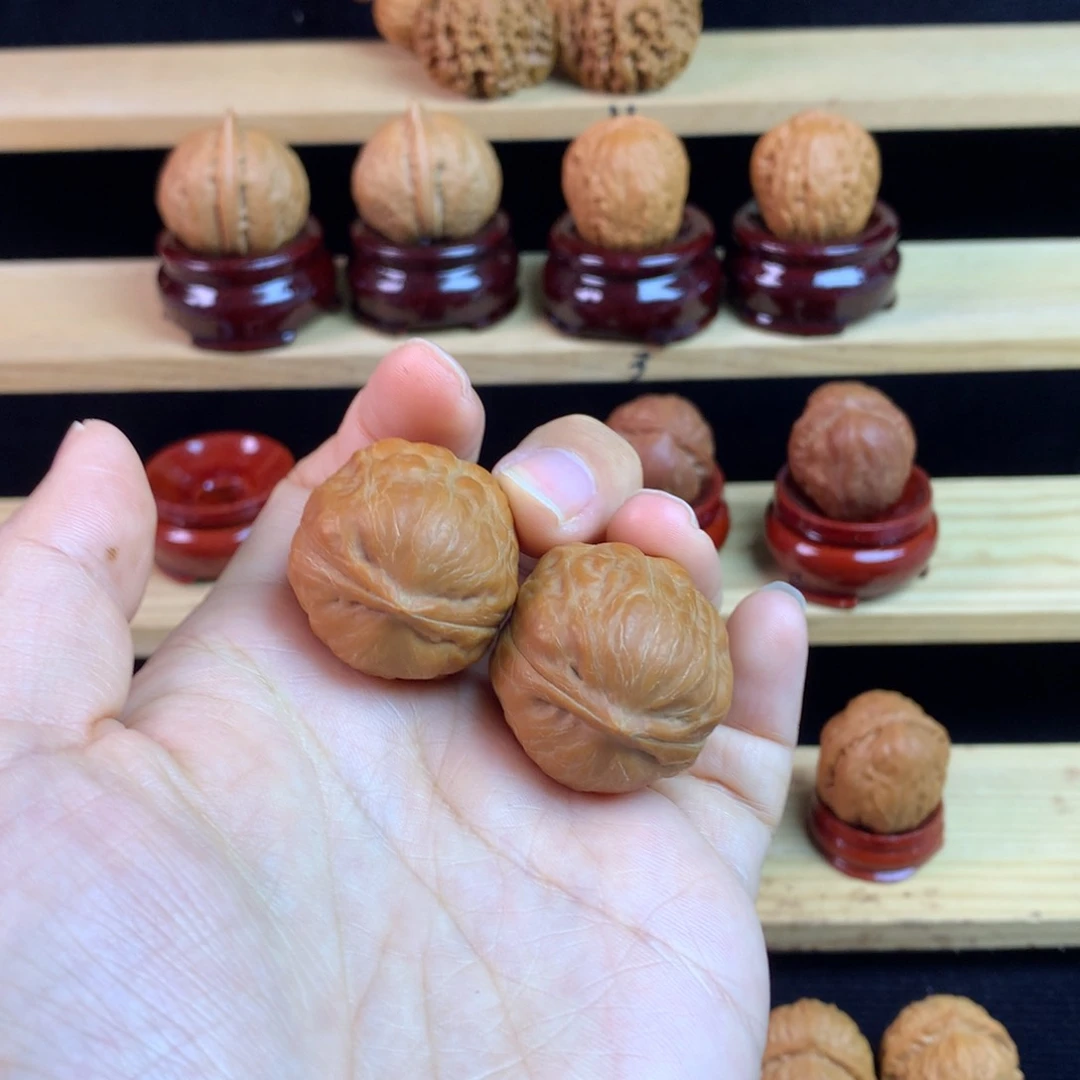 吊坠文玩核桃玉石金蟾