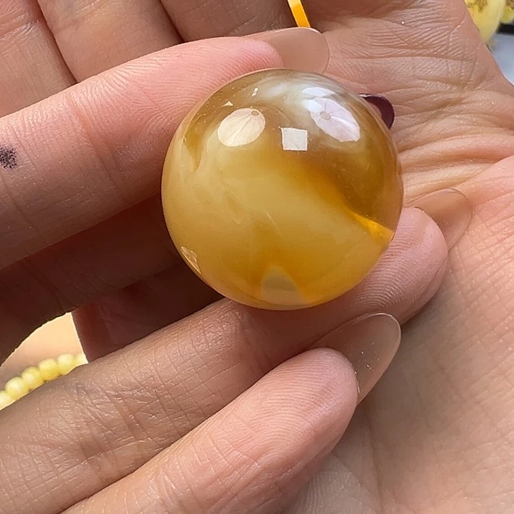 蜜蜡未镶嵌珠宝奇石