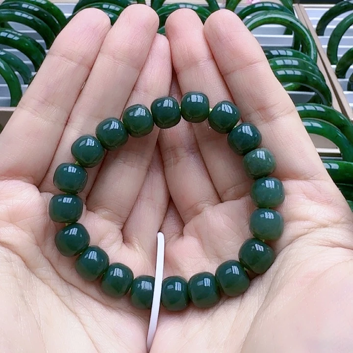 和田玉（碧玉）串珠未镶嵌