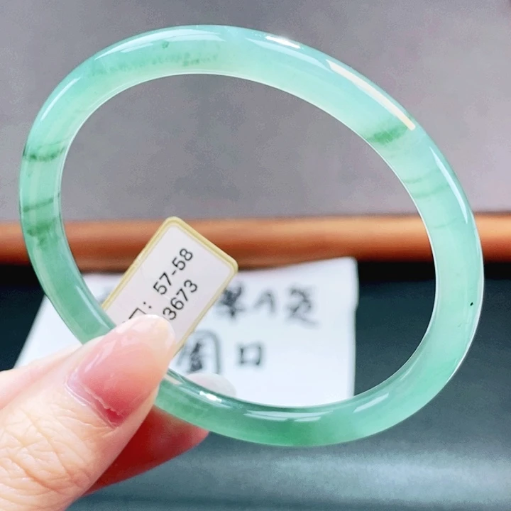 翡翠未镶嵌手镯翡翠手镯60
