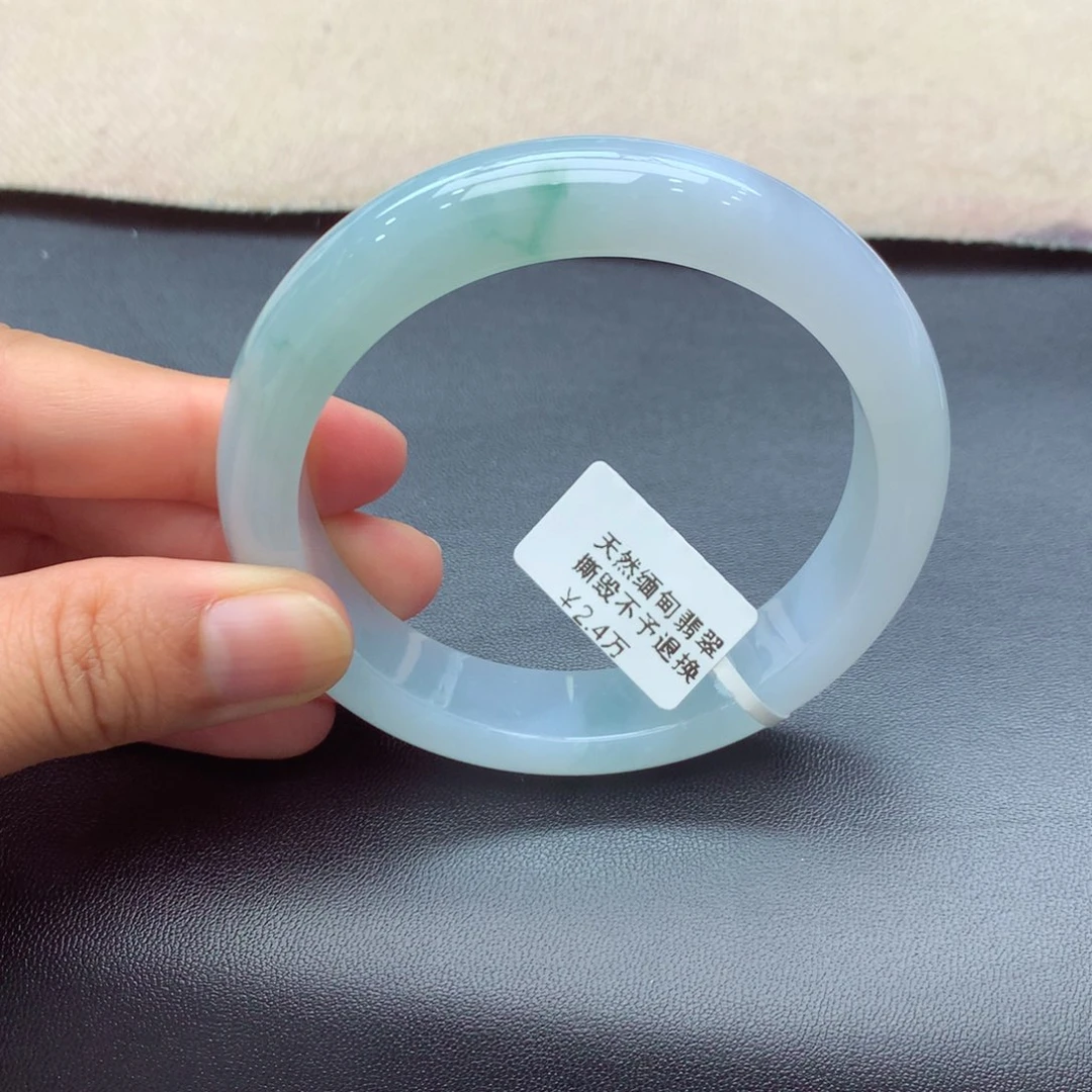 翡翠手镯未镶嵌缅甸翡翠手镯