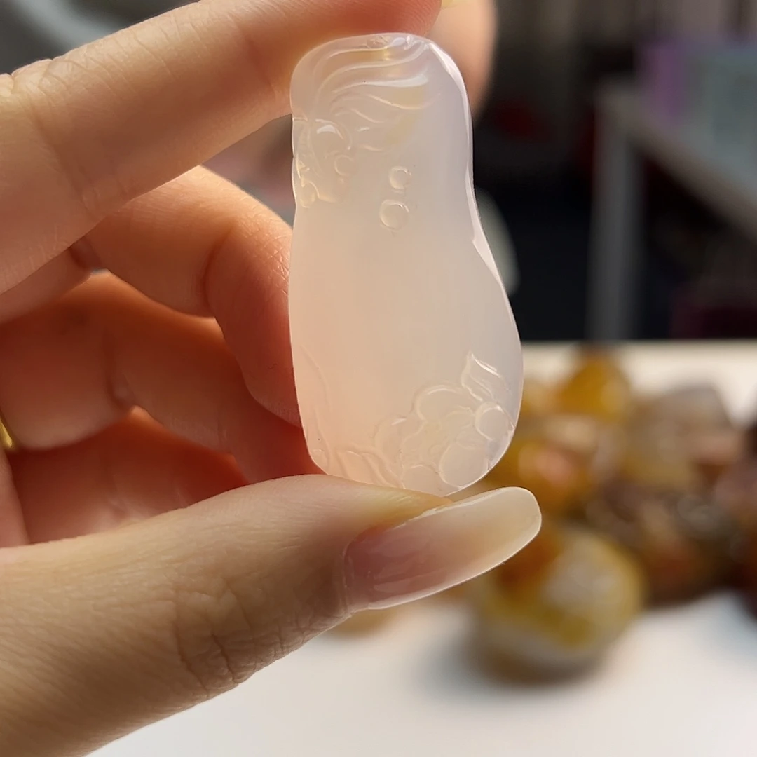 玛瑙/玉髓未镶嵌颈饰