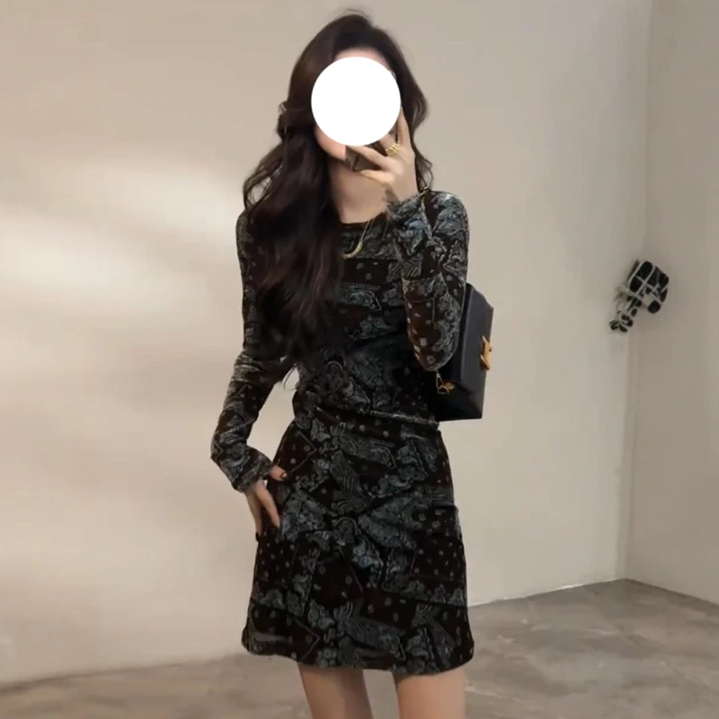 法式高级感圆领印花长袖连衣裙女2025新款秋季收腰御姐打底短裙子