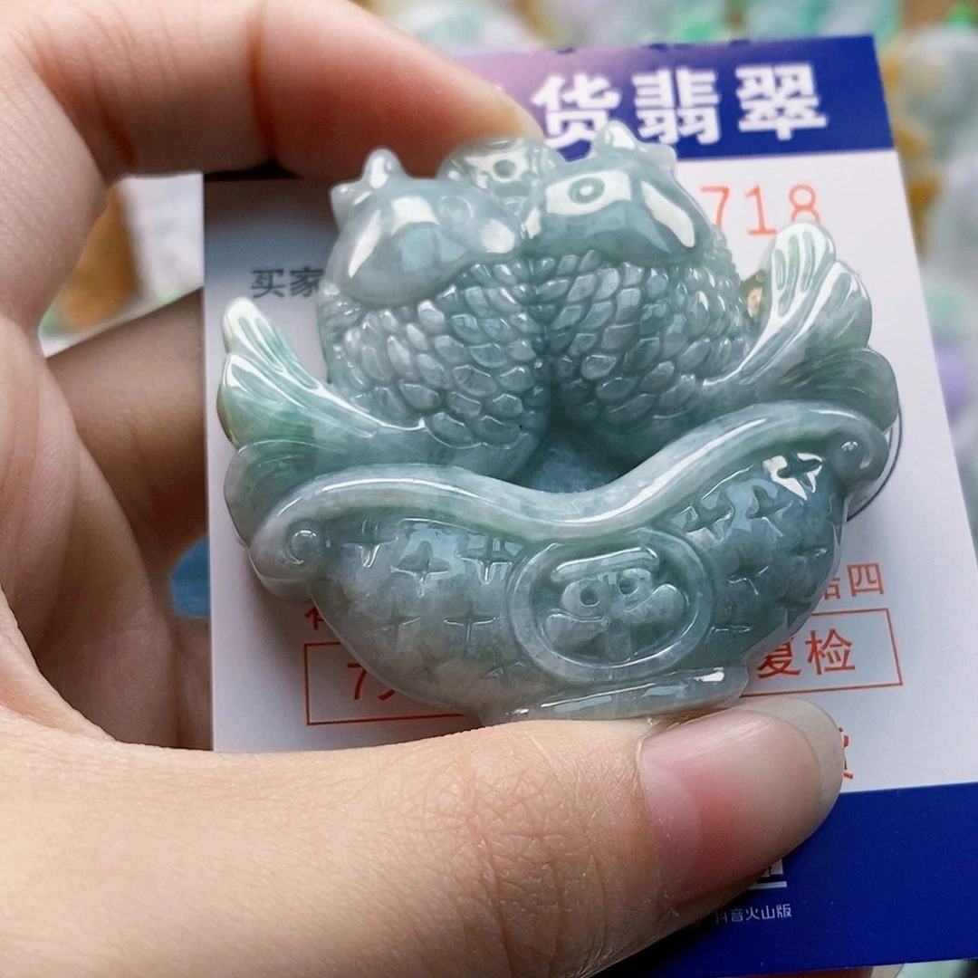 吊坠(不含链)未镶嵌翡翠