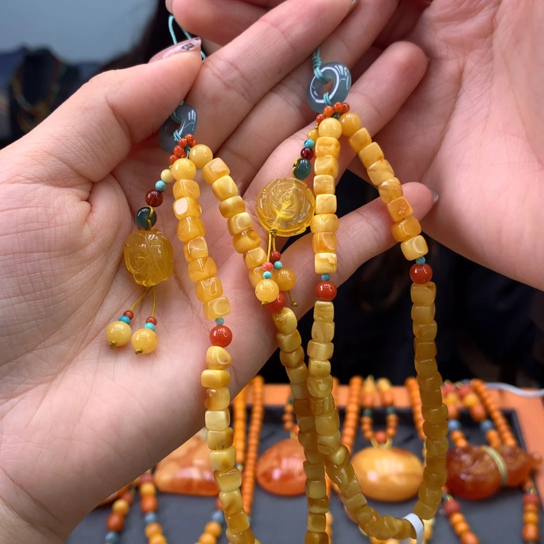 蜜蜡裸石未镶嵌手机挂件多样性发一