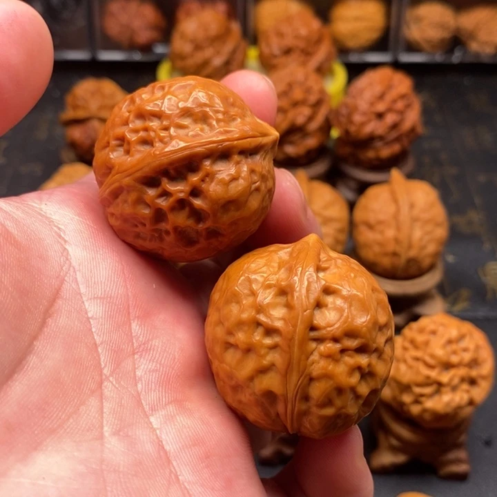 文玩核桃把件弹珠元宝