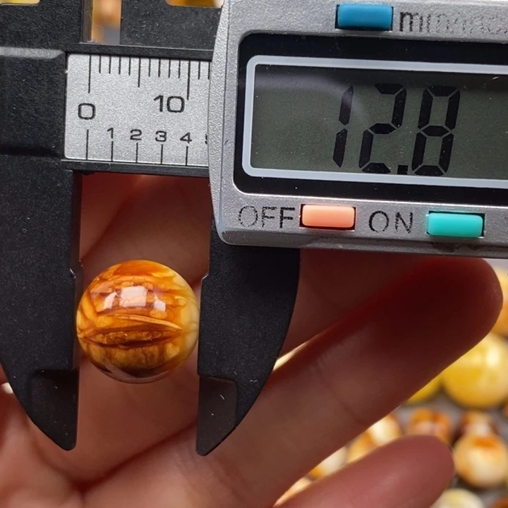 未镶嵌蜜蜡珠宝奇石