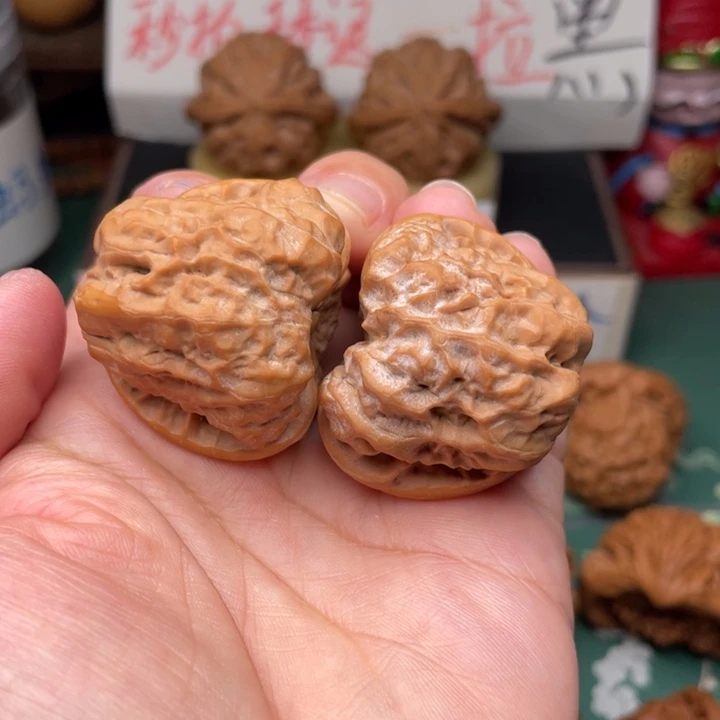 【闪购商品】把件文玩核桃狗**谈37.5蛤蟆头