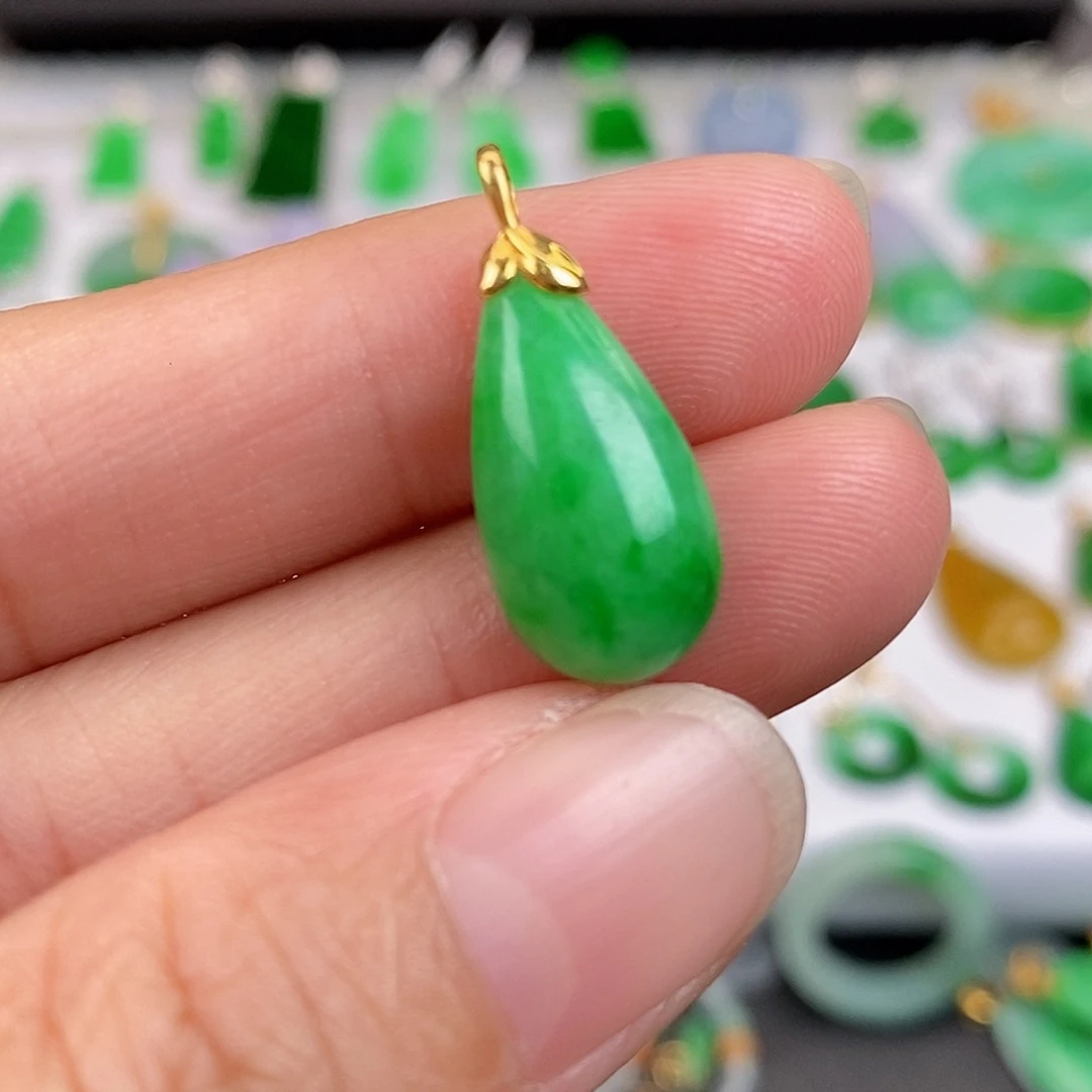 吊坠(不含链)18K金镶嵌翡翠