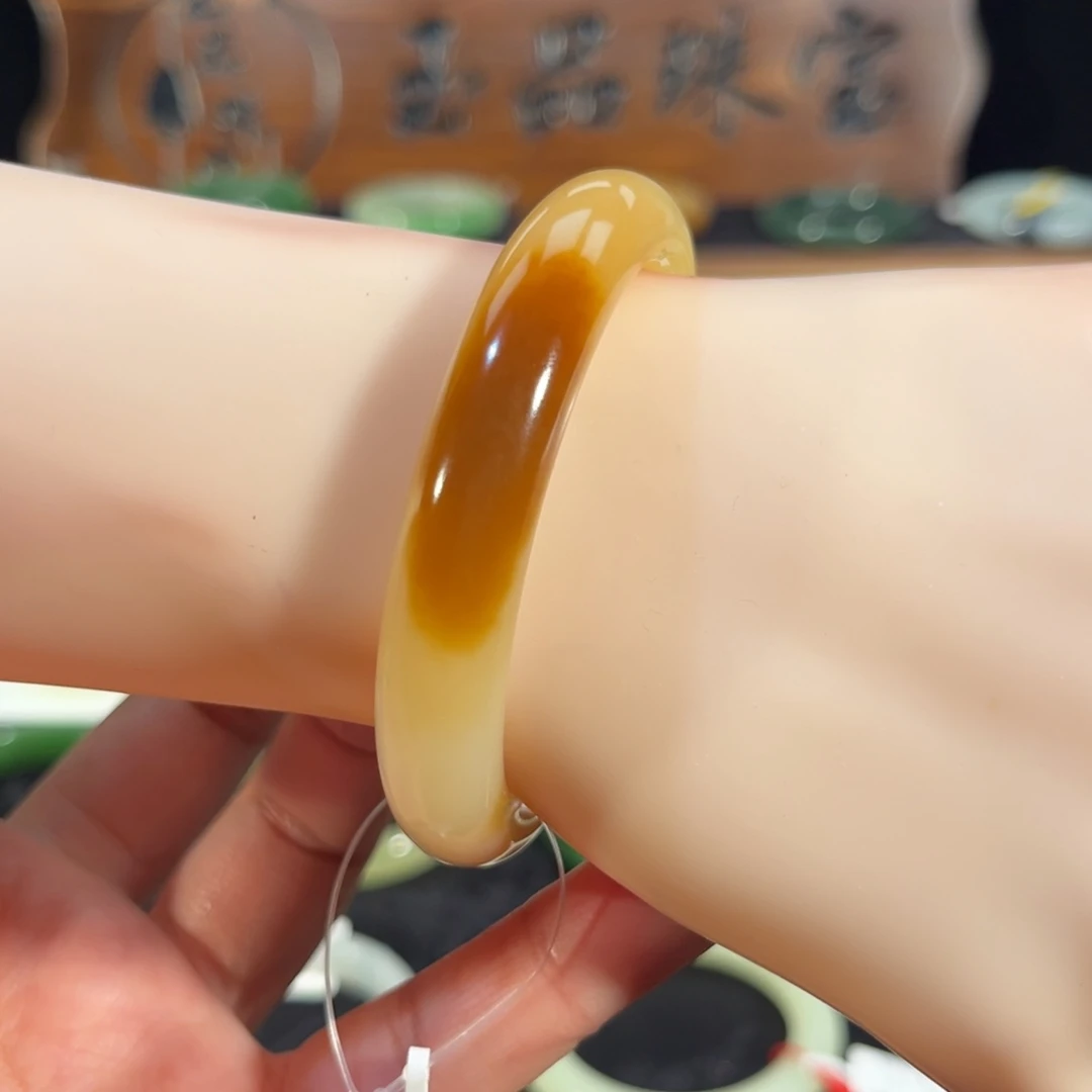 和田玉未镶嵌手镯糖中糖 金橘糖