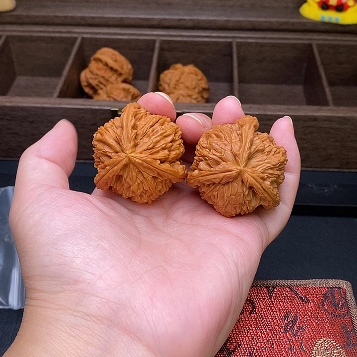 阿***喜把件文玩核桃白奔