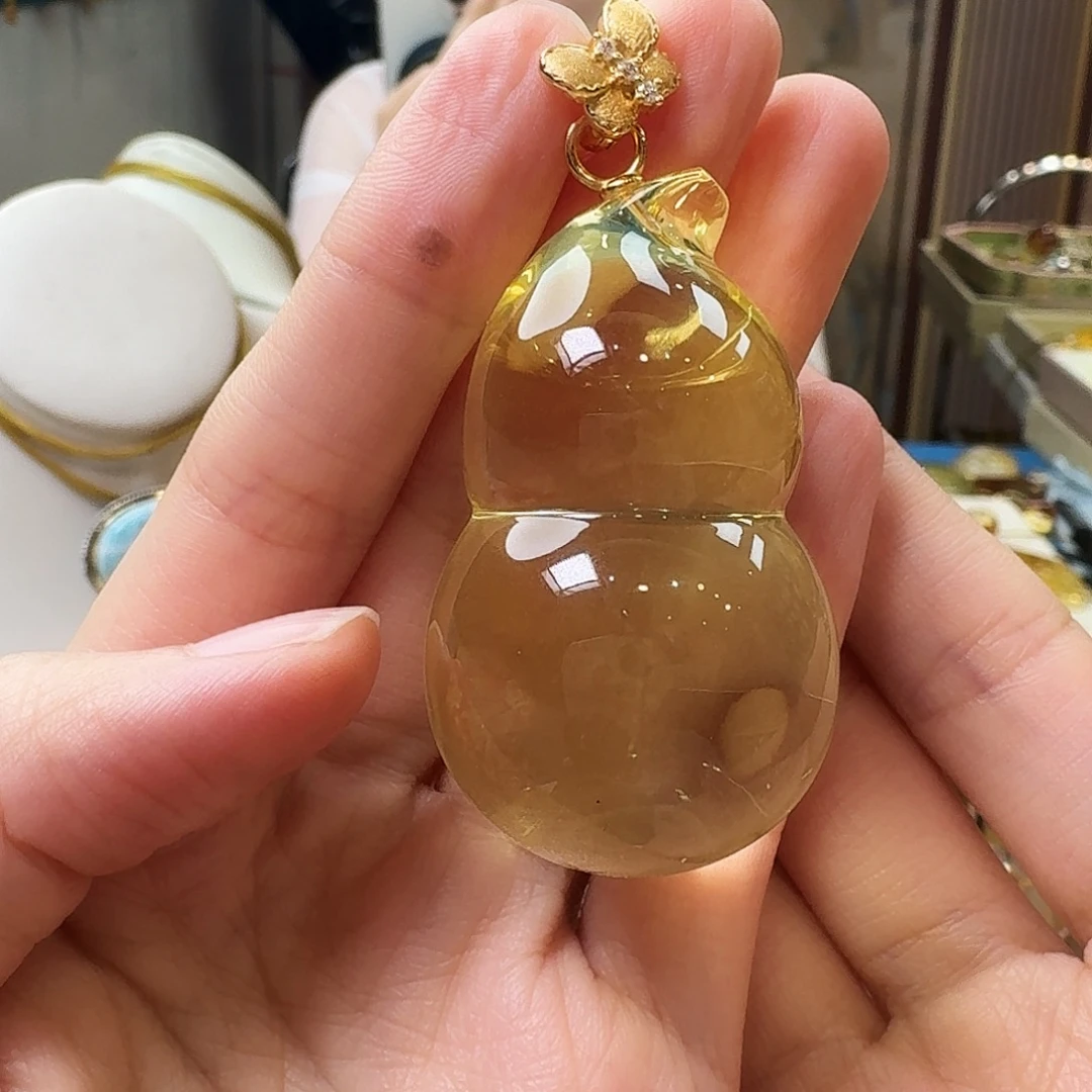 琥珀未镶嵌颈饰吊坠