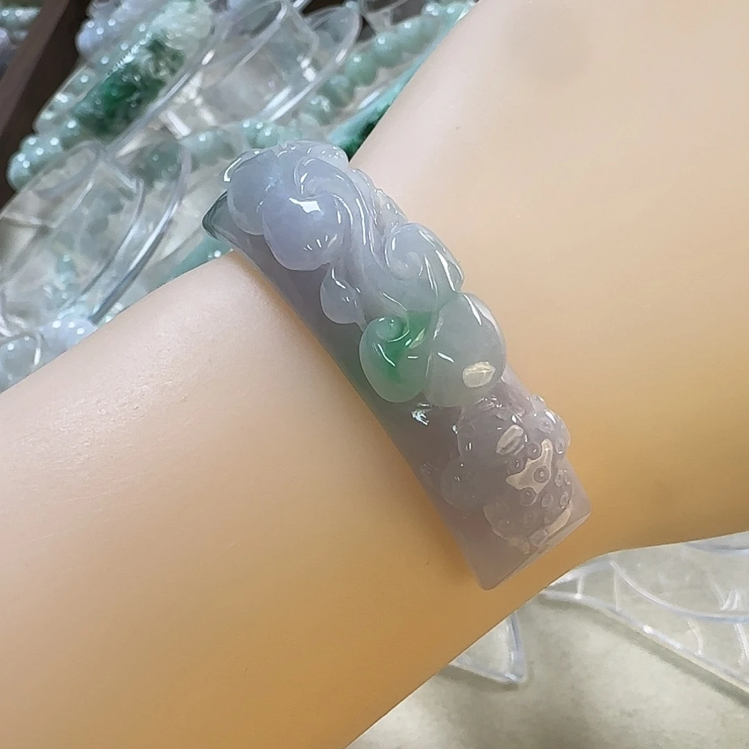 颈饰未镶嵌翡翠手牌