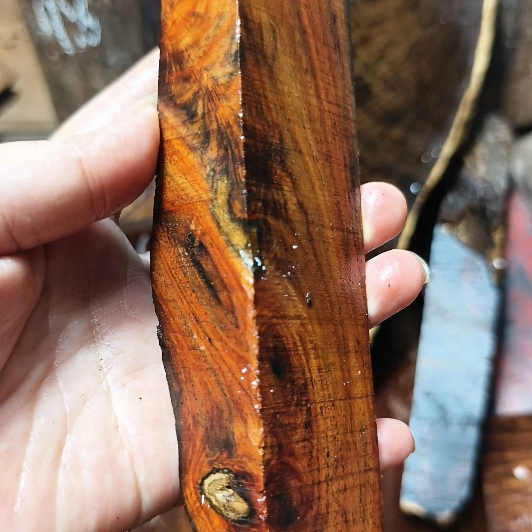 用***6红酸枝木类大红酸枝木料