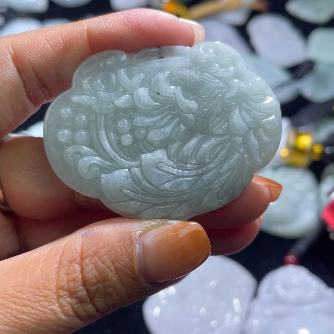 翡翠未镶嵌颈饰花开富贵