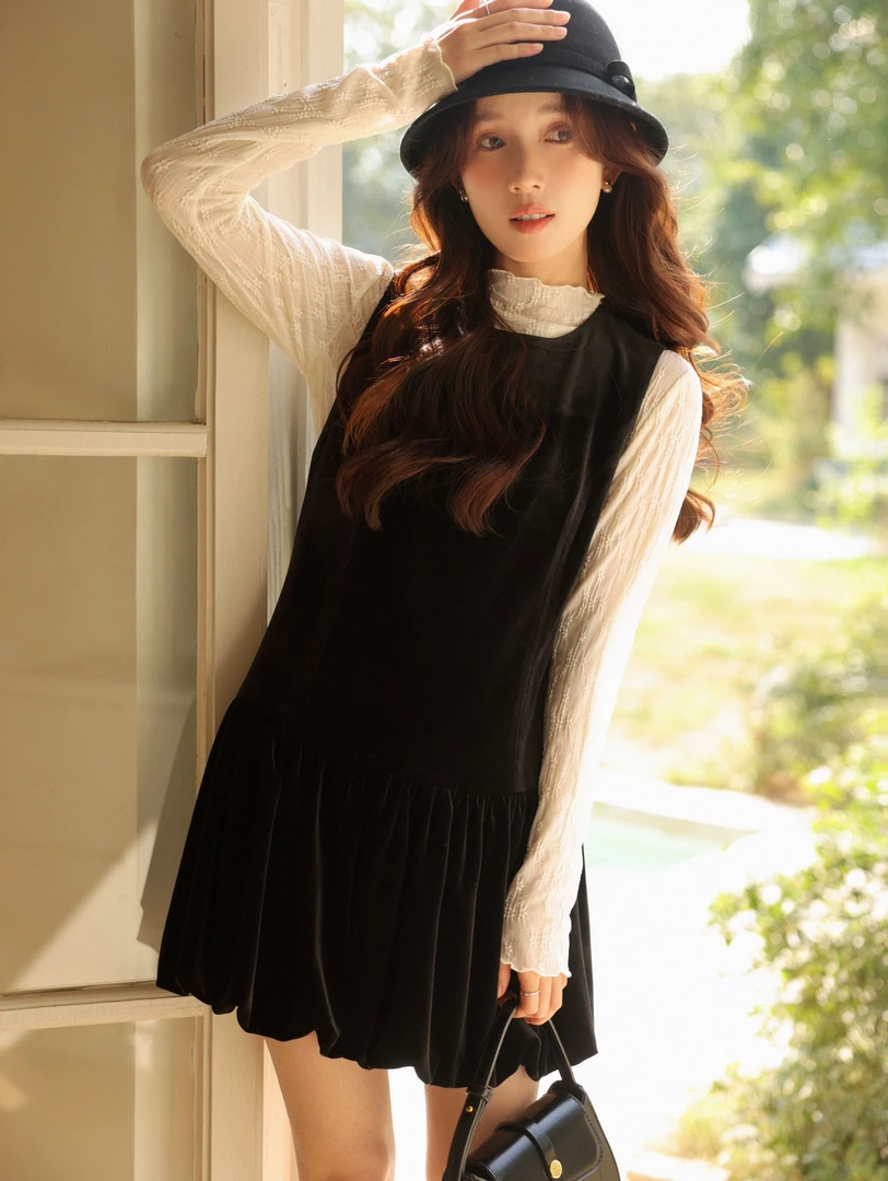 瞌睡兔 黑色丝绒连衣裙女春季遮胯显瘦优雅气质垂坠中长裙247711