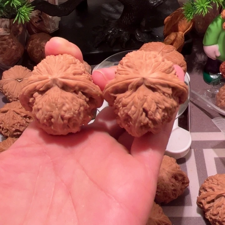 桃核吊坠懿*了白狮子文玩