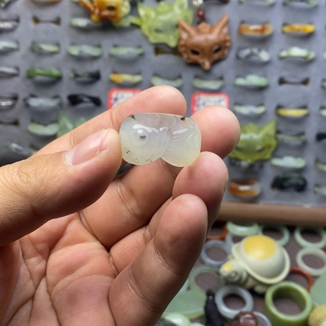 蛇纹石玉戒指未镶嵌摸****七2