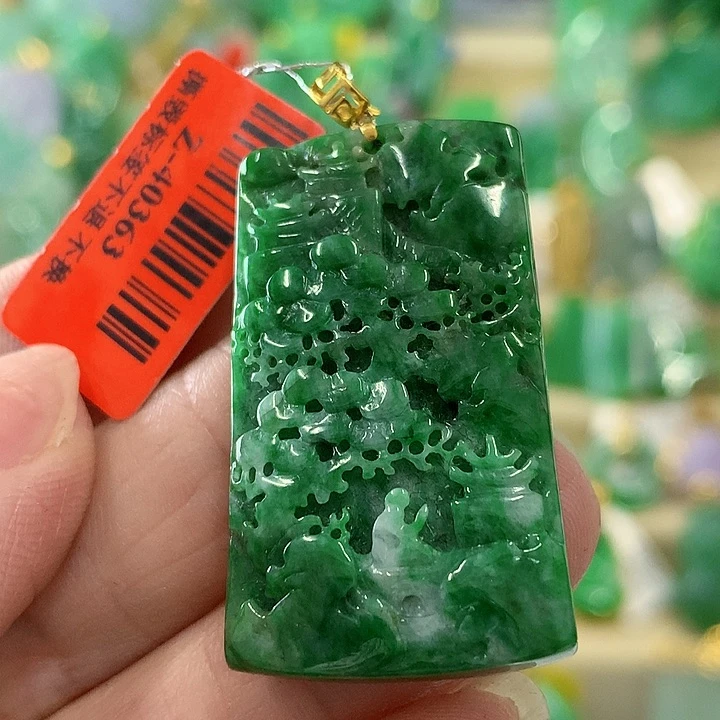 翡翠颈饰18K金镶嵌挂件