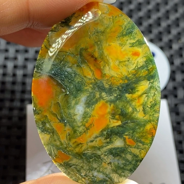 未镶嵌颈饰玛瑙/玉髓正**存