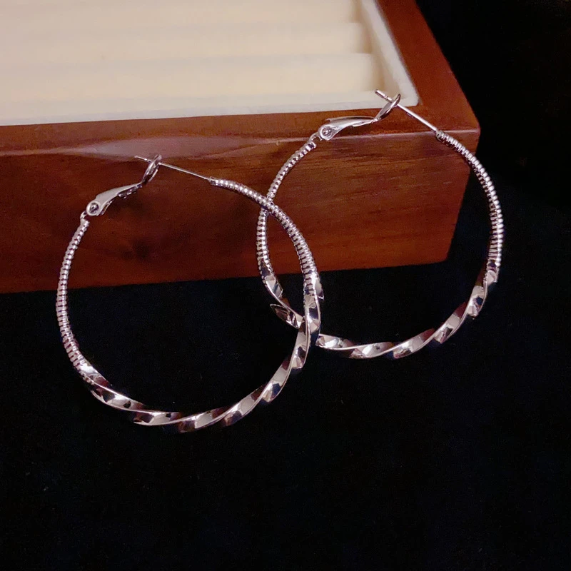 铜合金耳饰 【HD】时尚简约冷淡风轻奢夸张金属螺旋银针耳圈