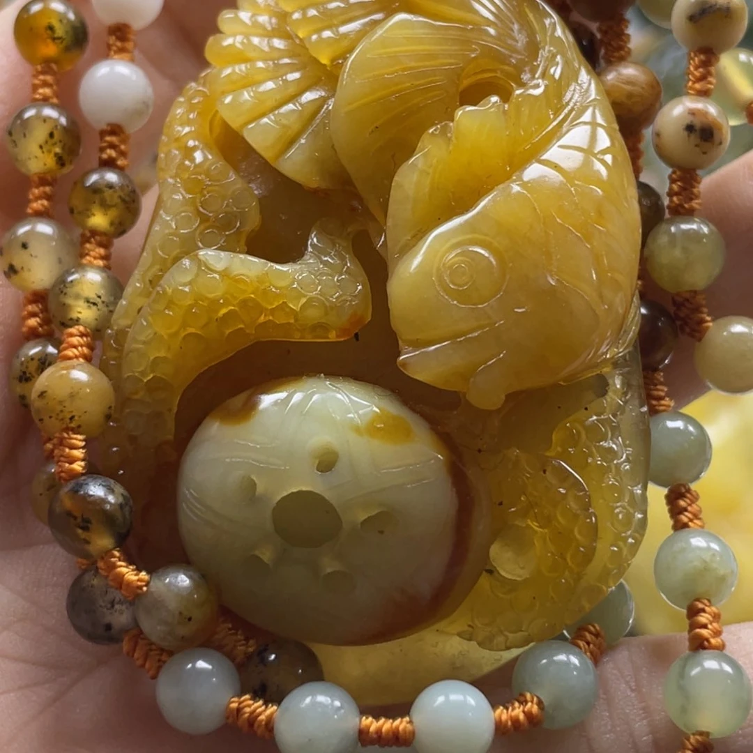 蛇纹石玉颈饰未镶嵌