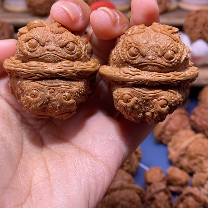 【闪购商品】手串/手链核桃砖***媒大眼睛金蟾