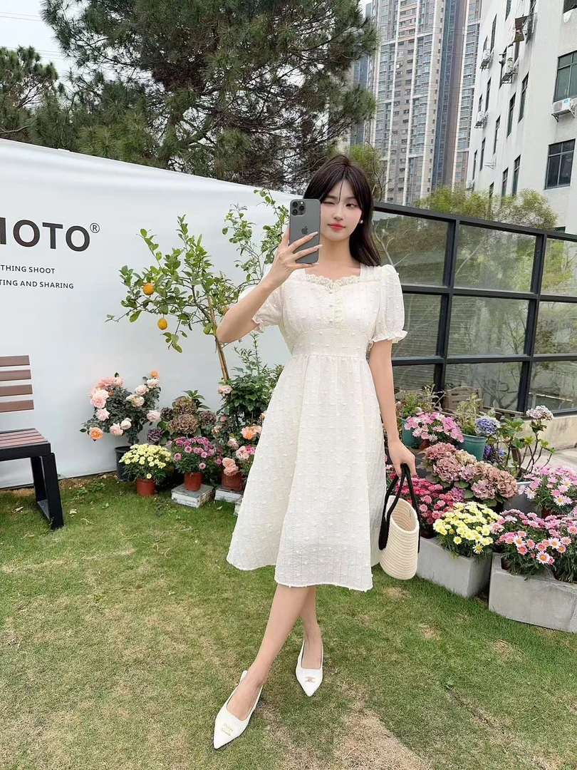 法式绝美白色连衣裙女夏2025新款收腰显瘦气质高级感漂亮初恋裙子