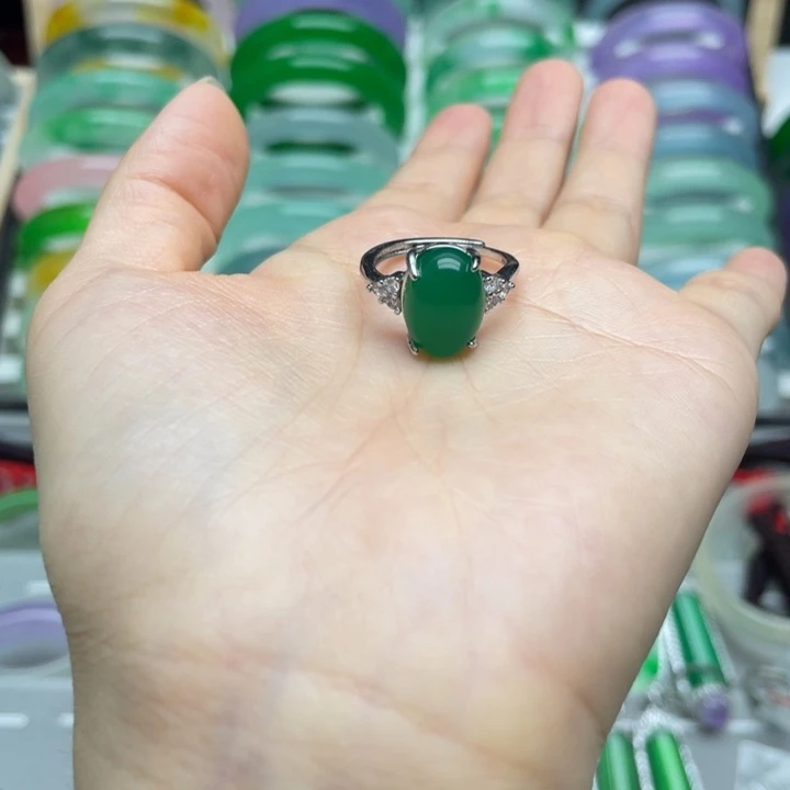 直播链接     戒指