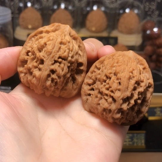 全品：高炮南疆石