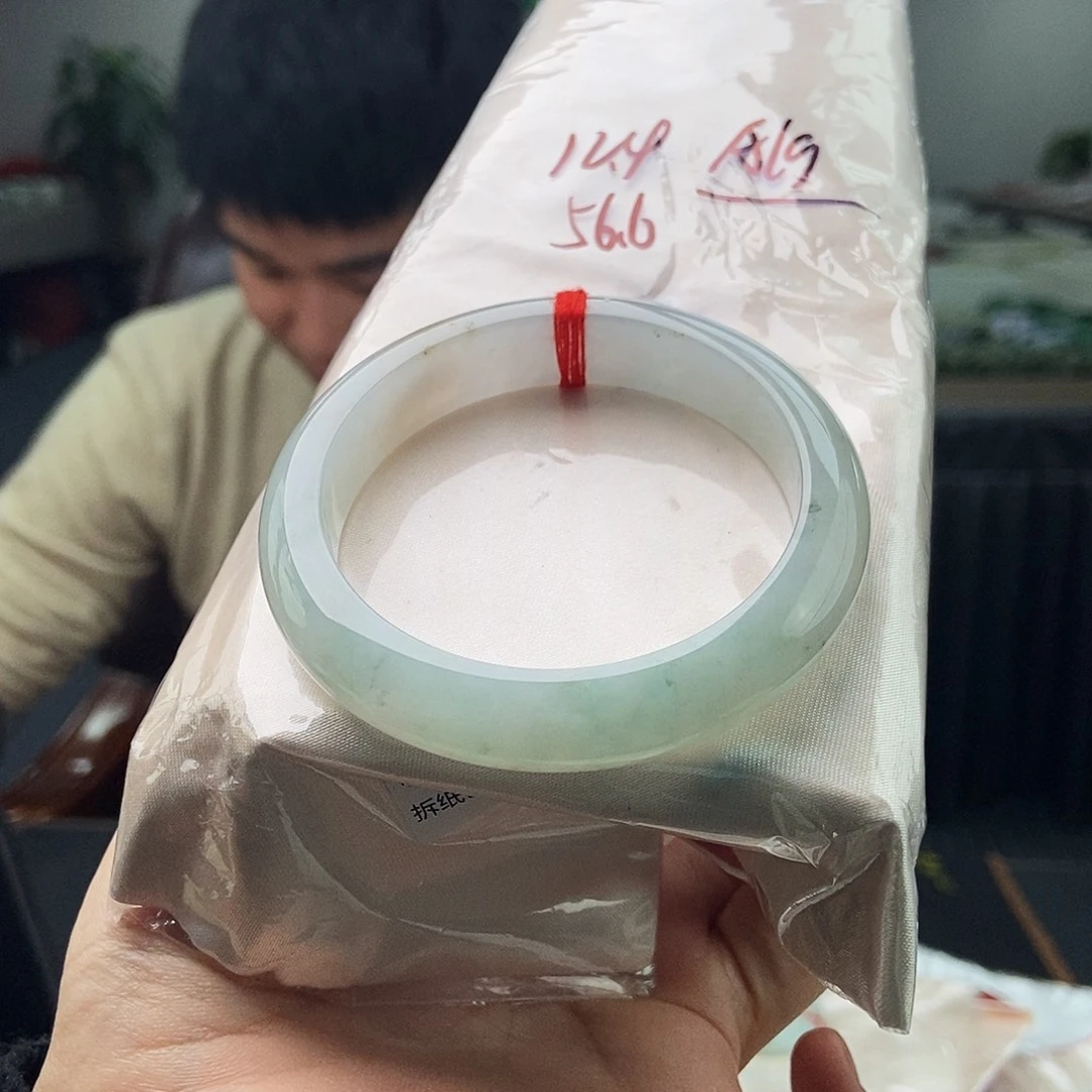 翡翠未镶嵌手镯拍一发一