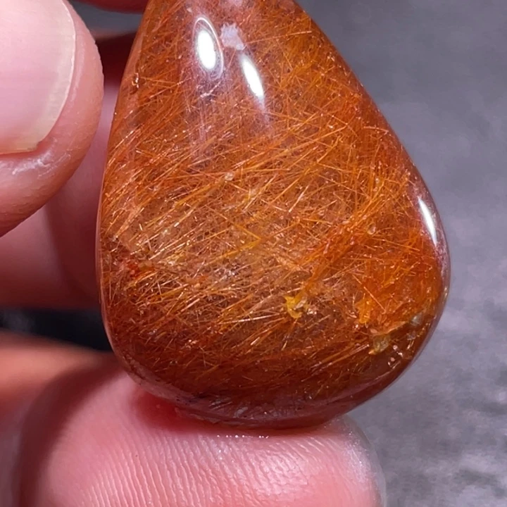 晨***尘未镶嵌颈饰发晶钛晶