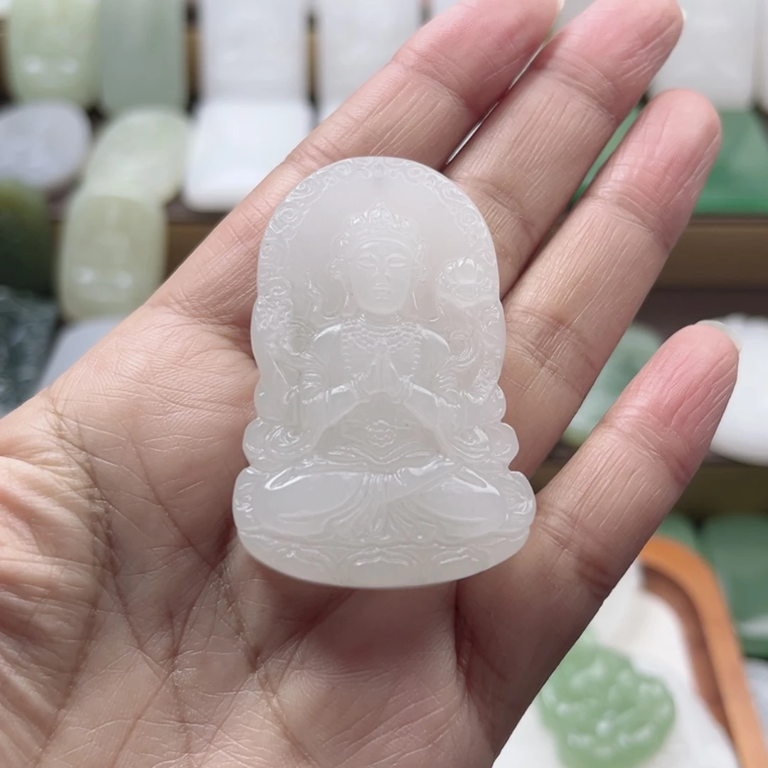 石英质玉未镶嵌颈饰