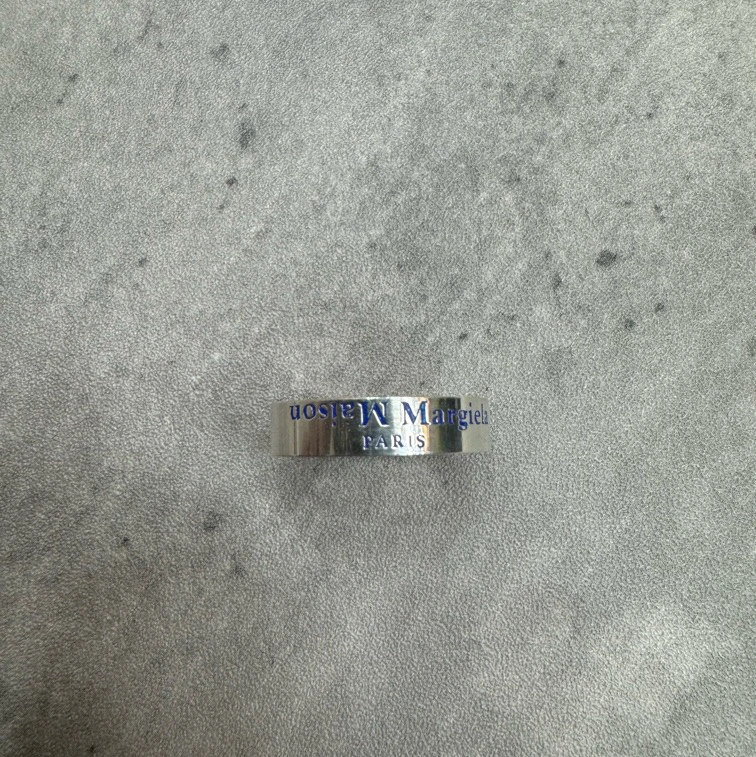 全新未使用 Maison Margiela/梅森马吉拉 戒指 随机发一款