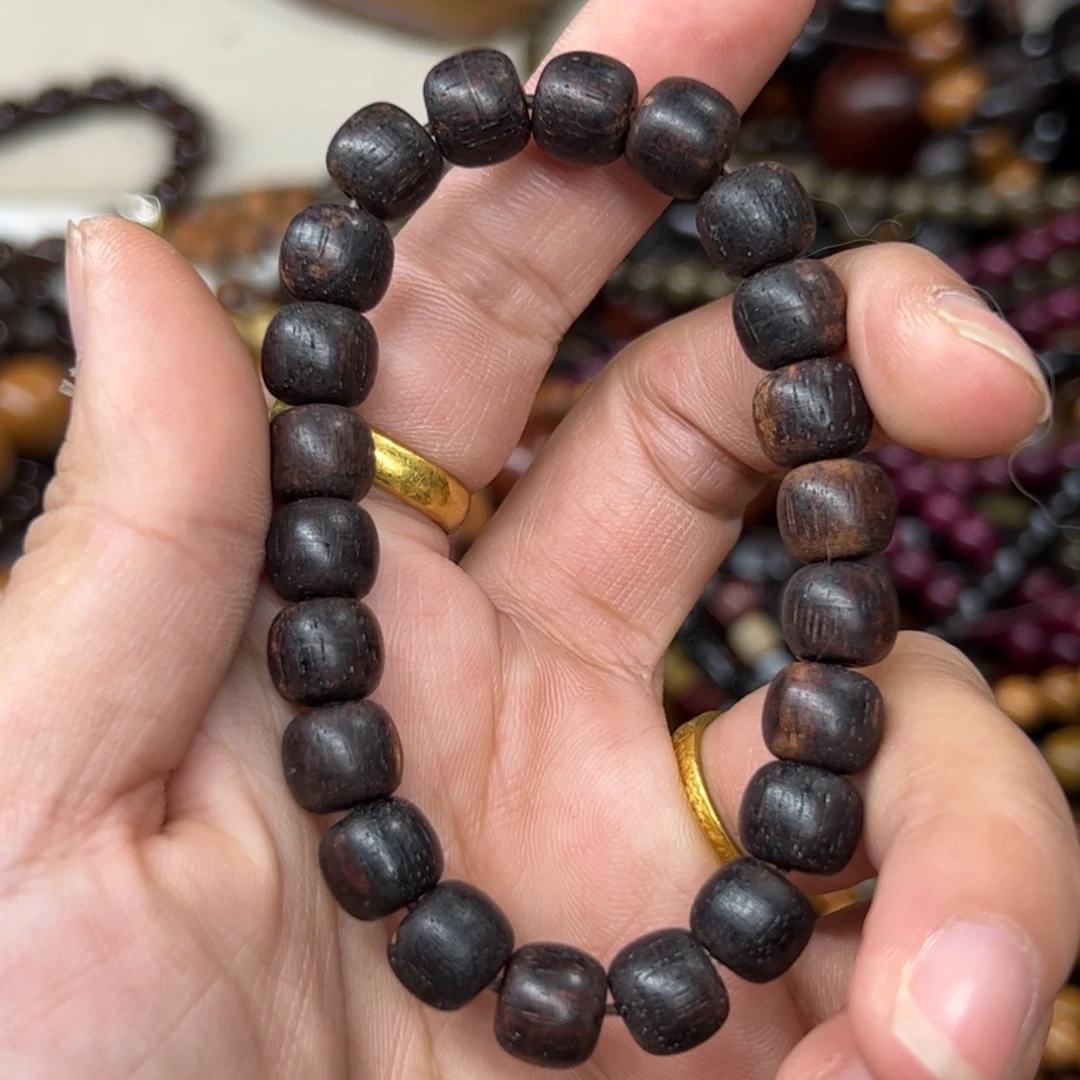 无事牌维腊木（绿檀）