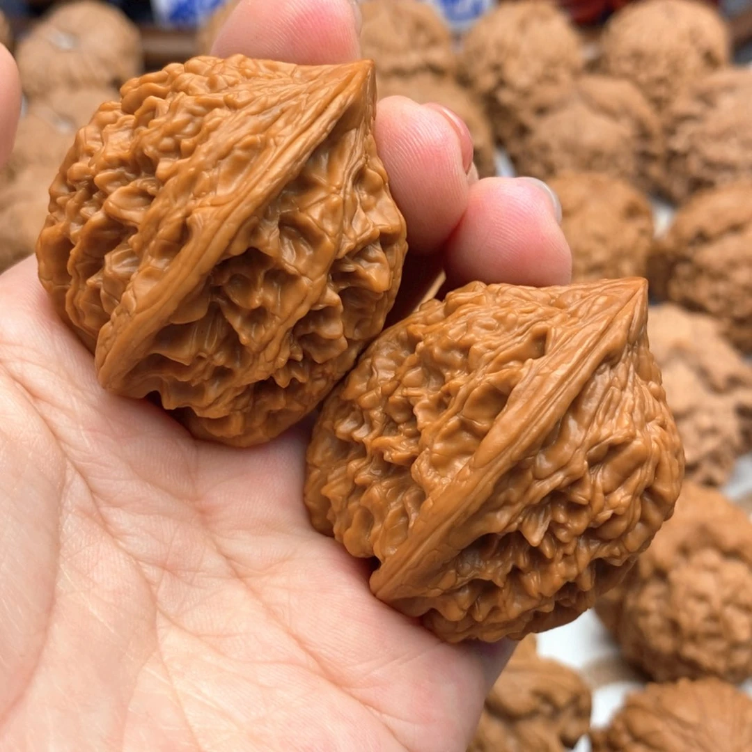 【闪购商品】文玩核桃吊坠37尺大沽石
