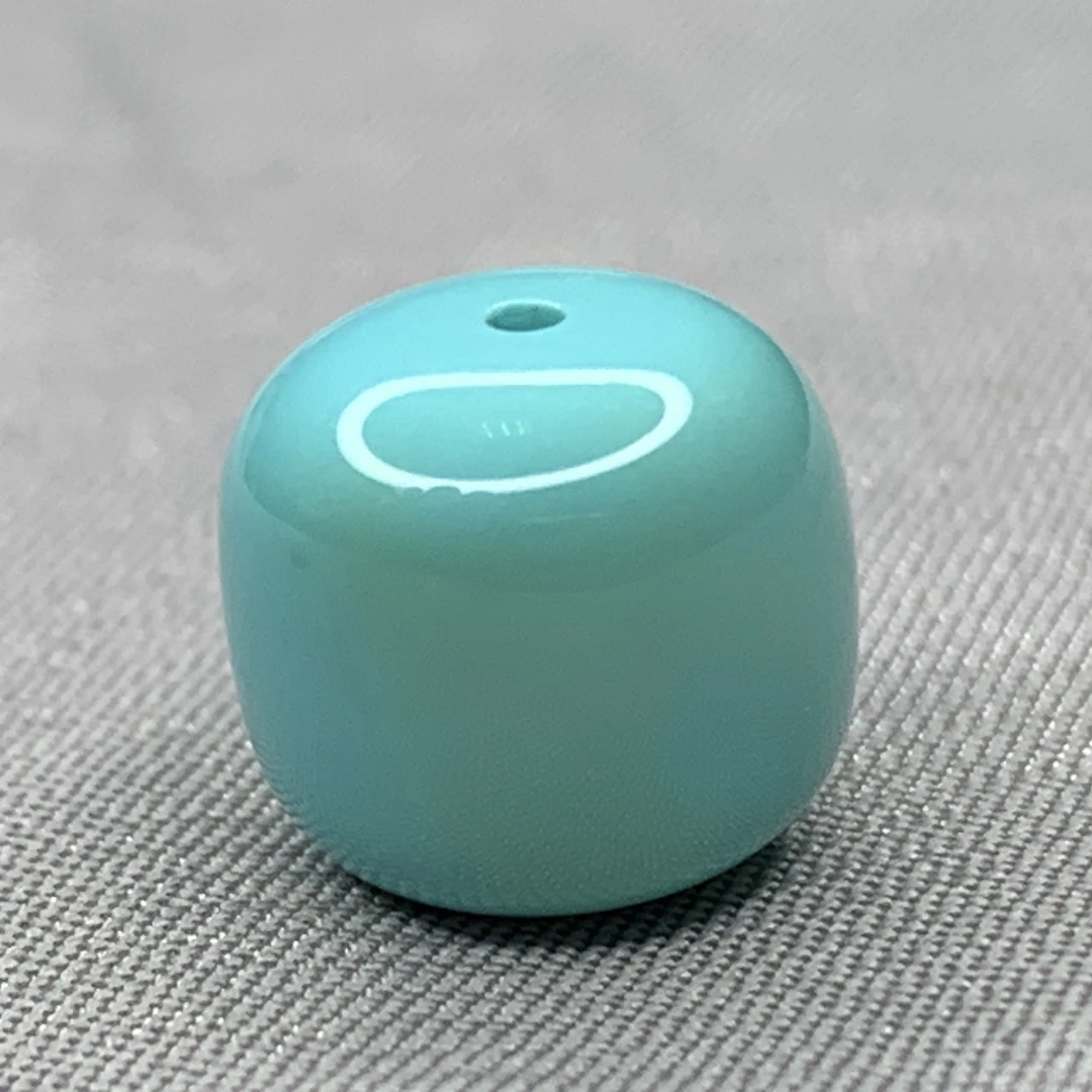 天然原矿绿松石老型珠，尺寸10.5x9.9mm重1.76克