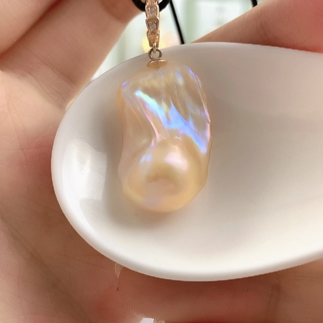 淡水珍珠未镶嵌吊坠(赠链)