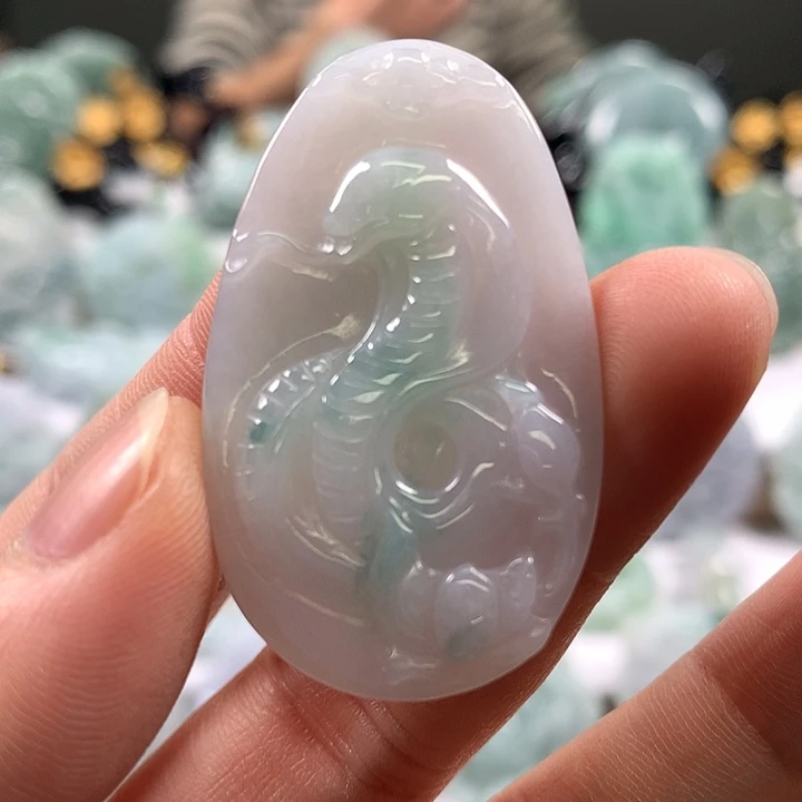 翡翠未镶嵌颈饰蛇牌福利福利