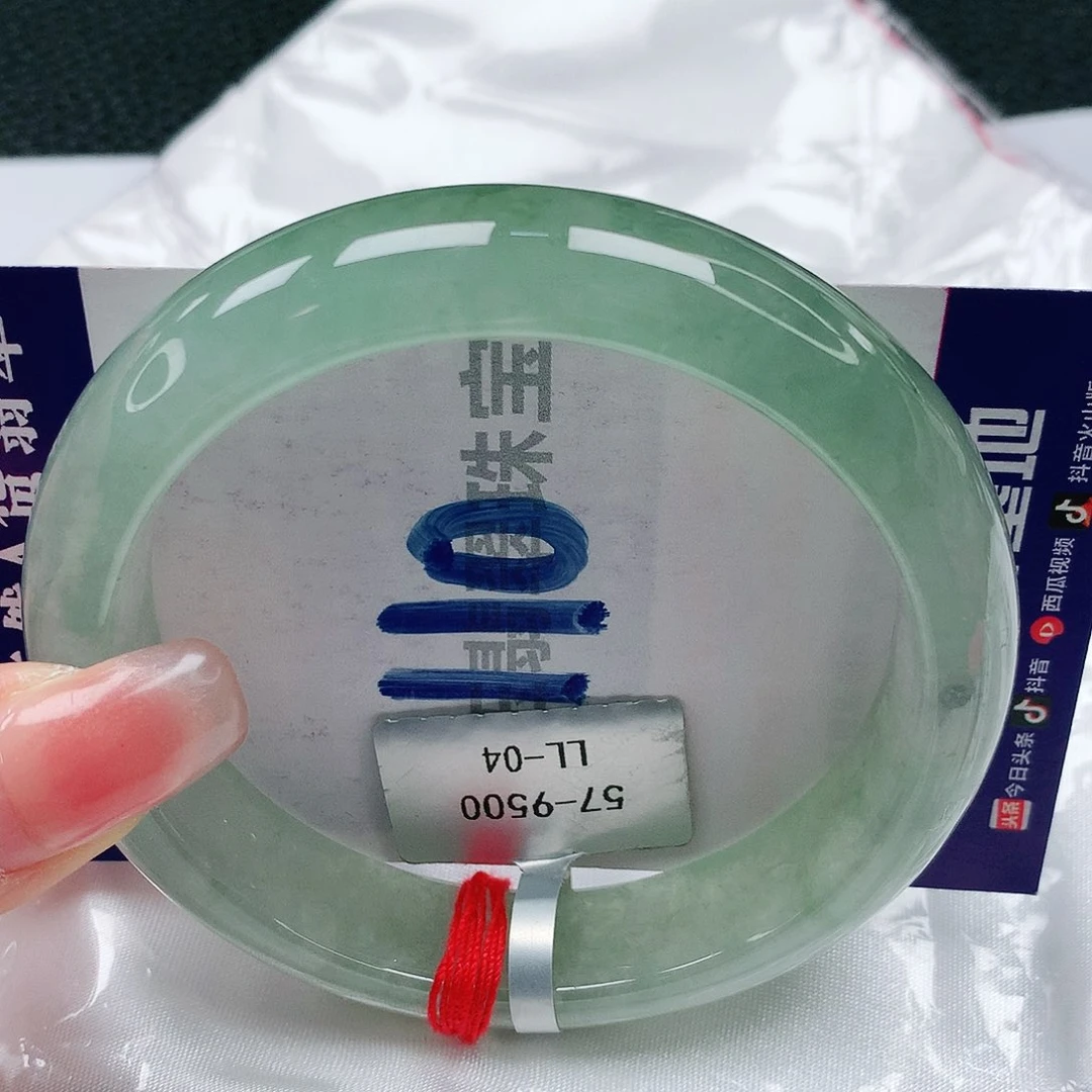 翡翠手镯未镶嵌缅甸天然a货翡翠