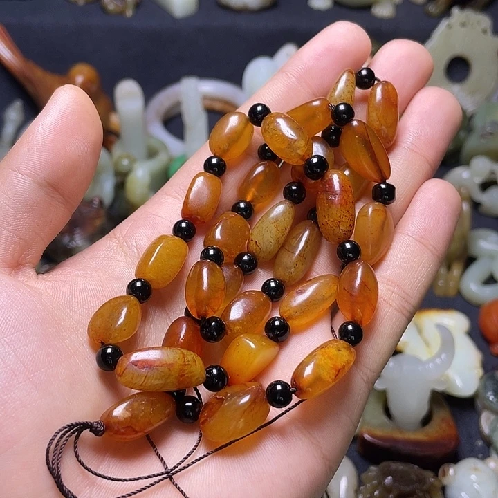 和田玉（糖玉）未镶嵌颈饰