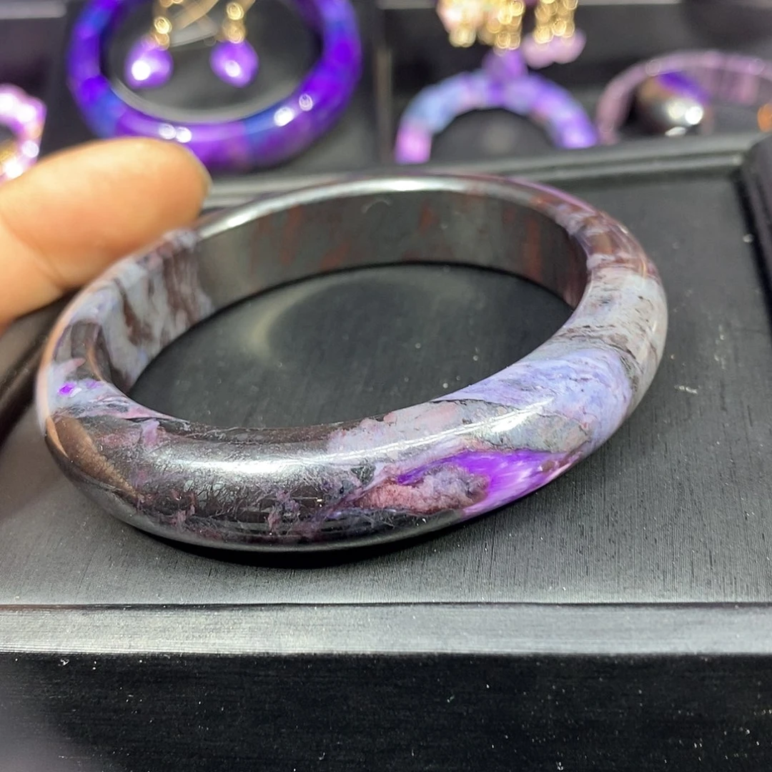 晓****苏纪石（舒俱来）未镶嵌南非舒俱来手镯57加