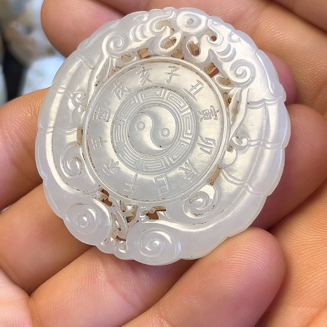 和田玉如图未镶嵌龙*