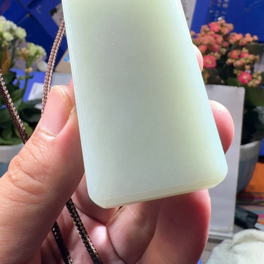 和田玉（糖玉）未镶嵌颈饰