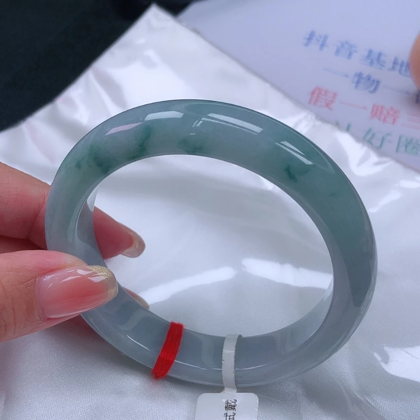 【闪购商品】未镶嵌手镯翡翠，5758