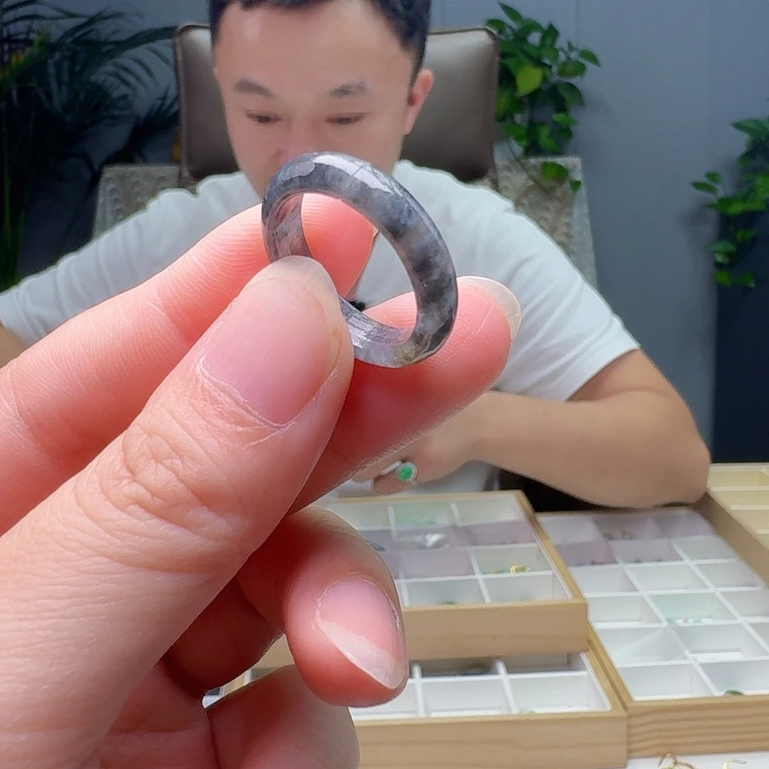 翡翠未镶嵌戒指天然纹
