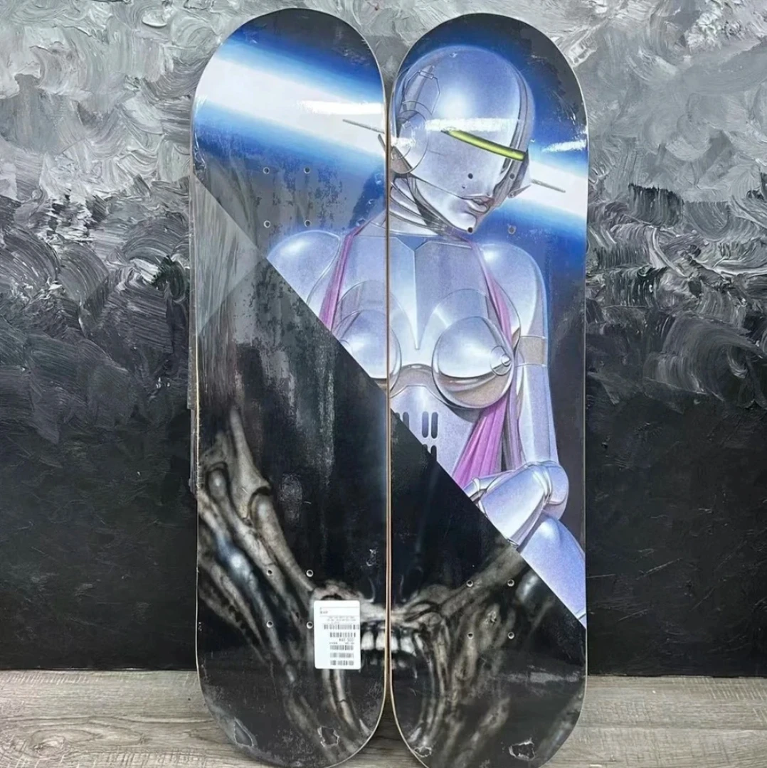 （jp）120 空山基*连卡佛 联名滑板/全新